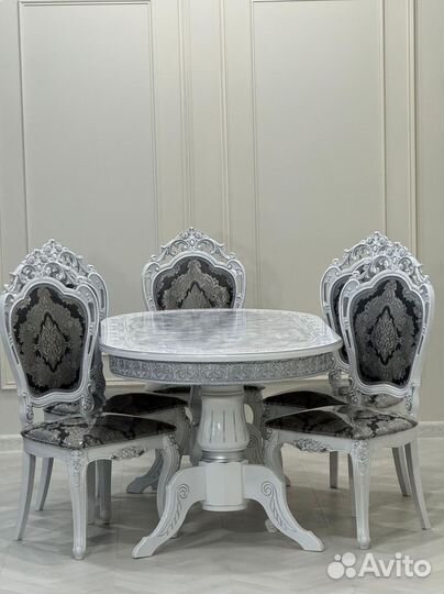 Стол со стульями /оплата при получении