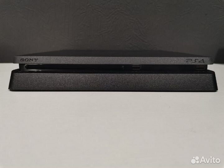 Sony playstation 4 + 2 джойстика