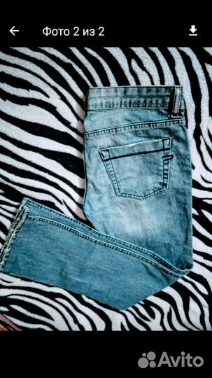 Новые классные джинсы с эффектом потёртости