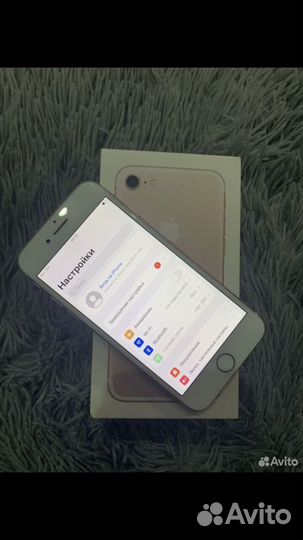 iPhone 7 розовый