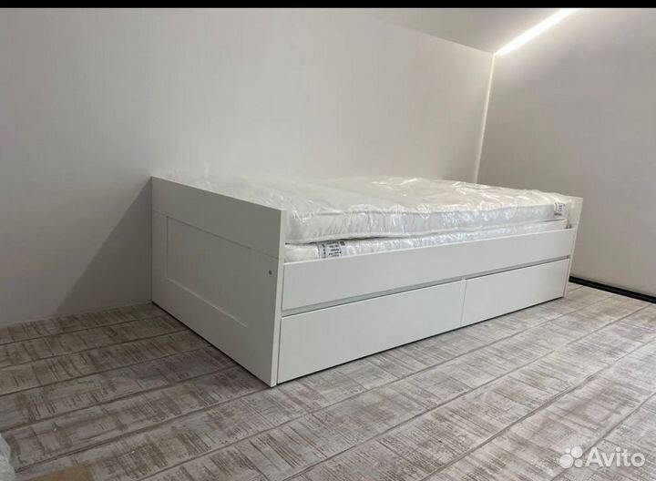 Кровать 180х200 IKEA