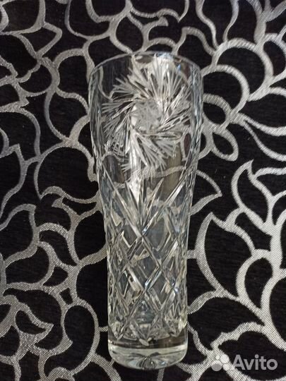 Большая хрустальная ваза
