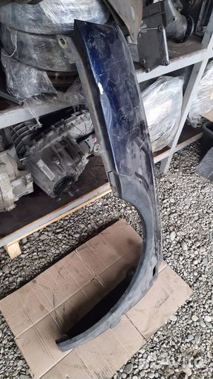 Переднее левое крыло Volkswagen Golf 3