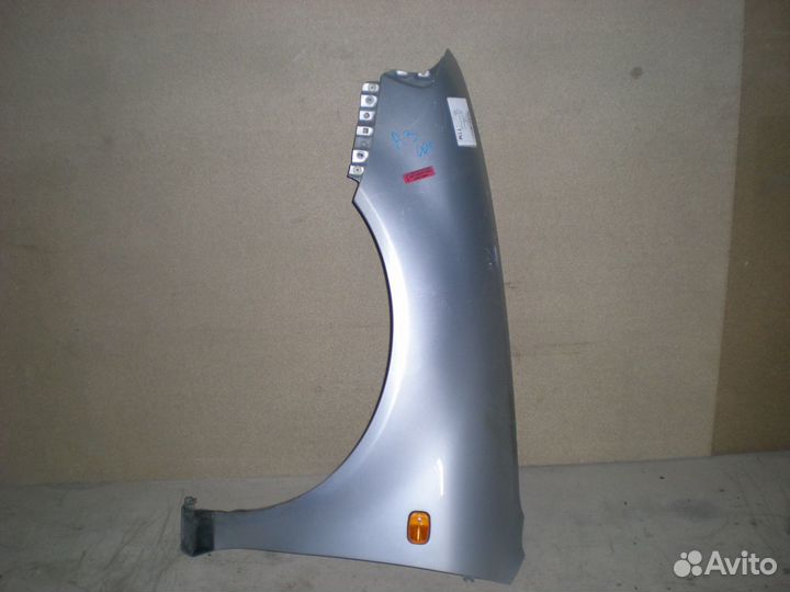 Крыло левое Audi A38L