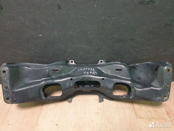 Подрамник передний Subaru Forester