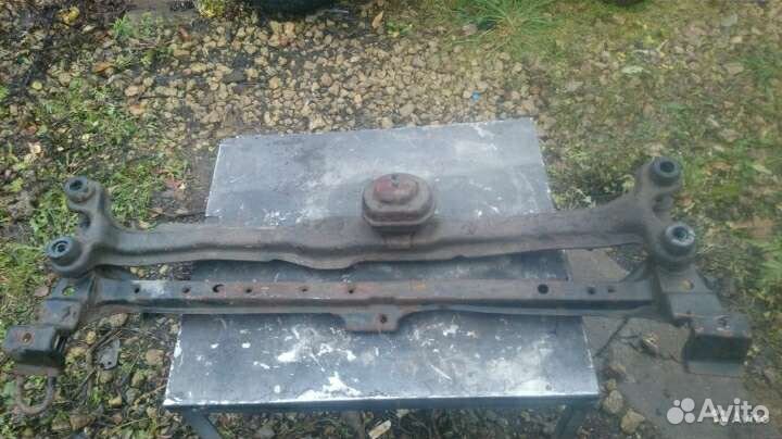 Балка Фольксваген Пассат В3 В4