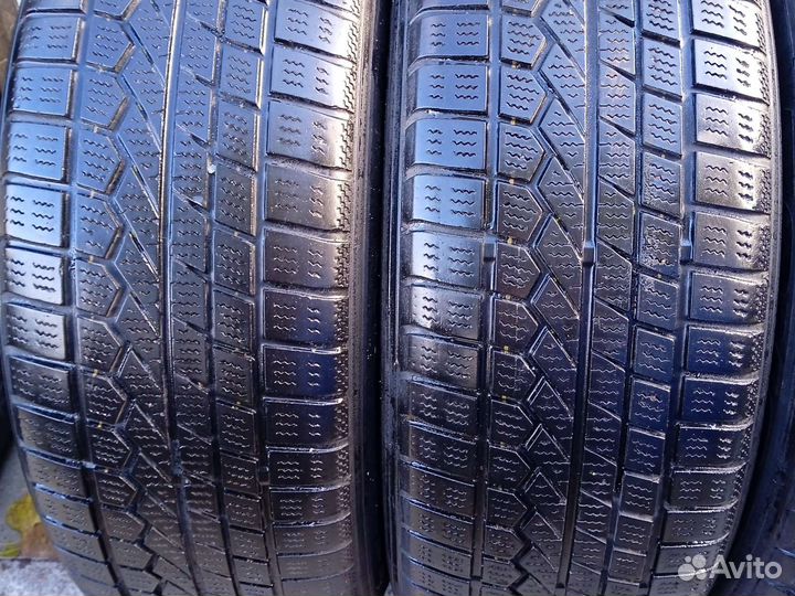 Toyo Open Country W/T 215/60 R17