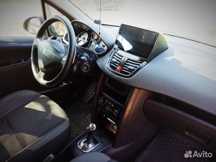 Магнитола Peugeot 207 Teyes