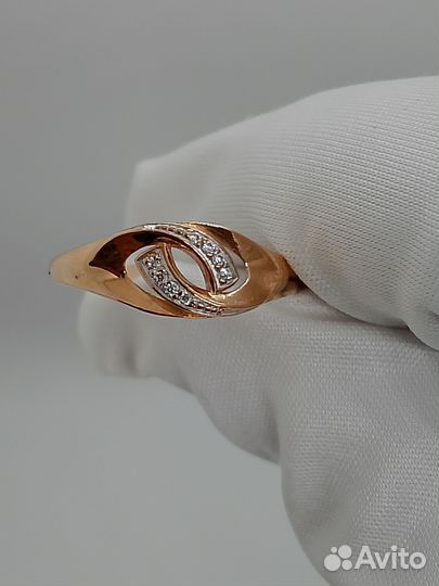 Золотое кольцо с фианитом 17,5р