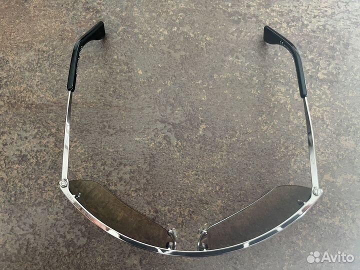 Солнцезащитные очки Alexander McQueen