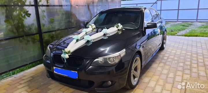 Свадебное украшение на авто