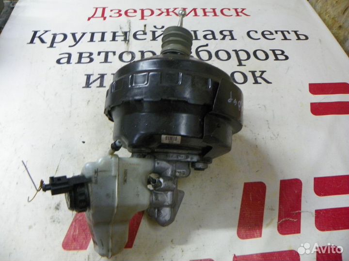 Вакуумник тормозной Skoda Octavia