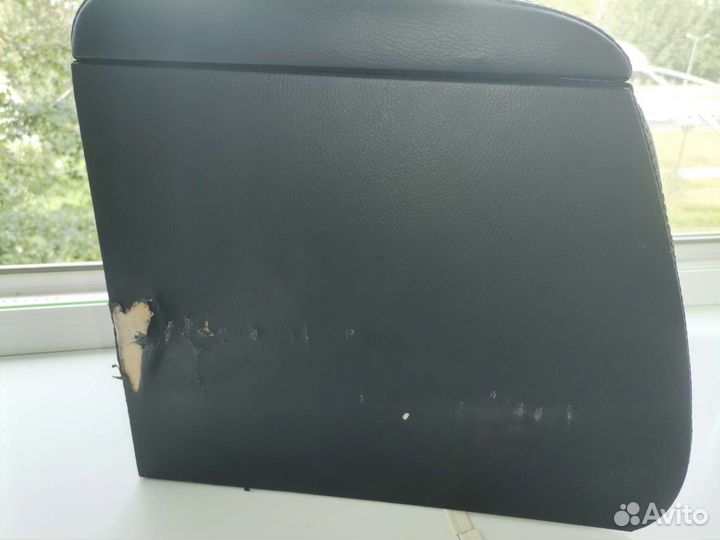 Подлокотник