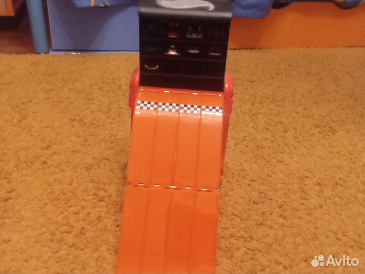 Чемодан hotwheels