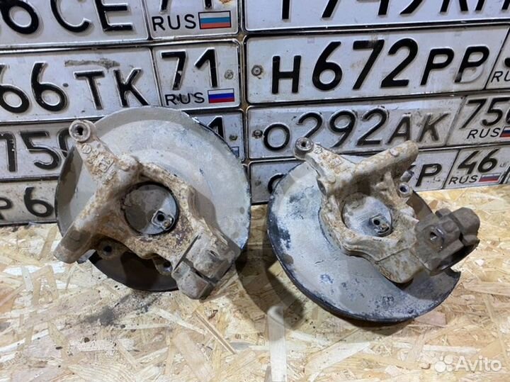 Кулак поворотный задний Ford Mondeo 3 2.0 2006