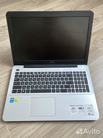 Ноутбук asus X555LD