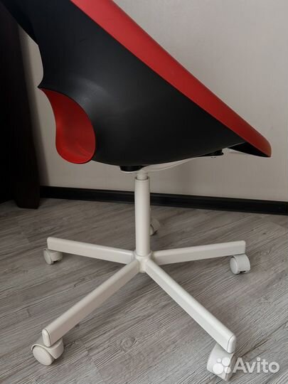 Компьютерный стул IKEA