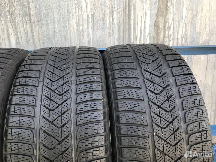 Pirelli Scorpion Winter 285/45 R21