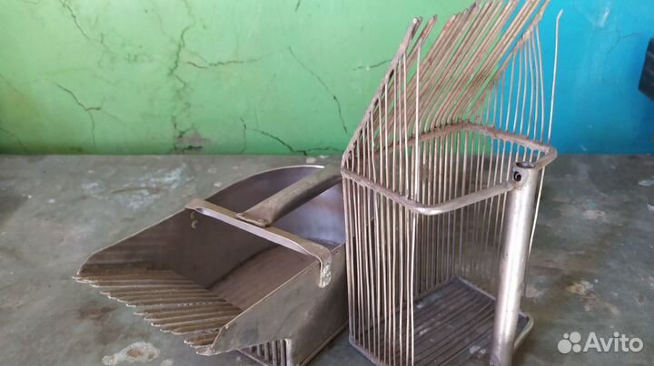 Совок для сбора ягод