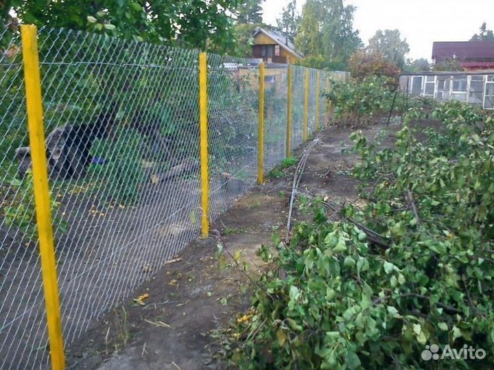Заборы из сетки рабицы с установкой