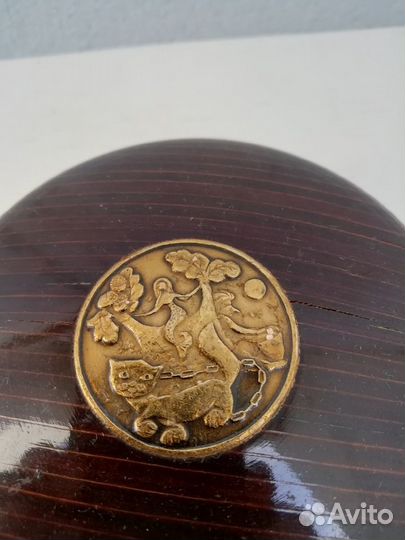 Раритетная деревянная шкатулка 