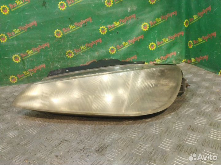 Фара передняя левая Peugeot 406 седан 1.8 1998