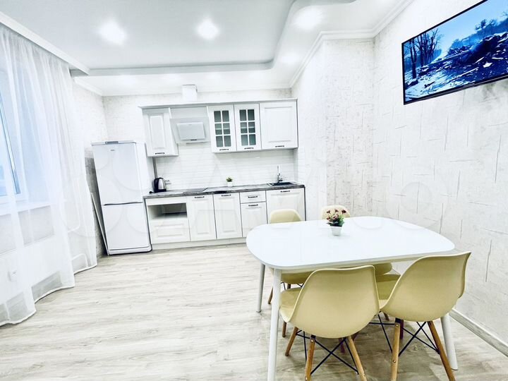 2-к. квартира, 56 м², 2/19 эт.