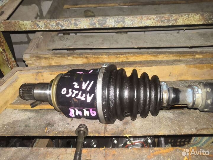 Привод toyota avensis azt250