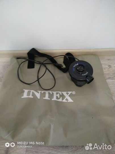 Надувной матрас intex