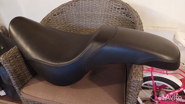 Сиденье для Harley Davidson Softail (широкая рама)