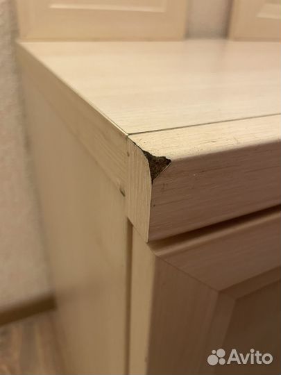 Стенка с ящиком и крючками в прихожую