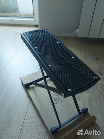 Подножка для игры на гитаре новая