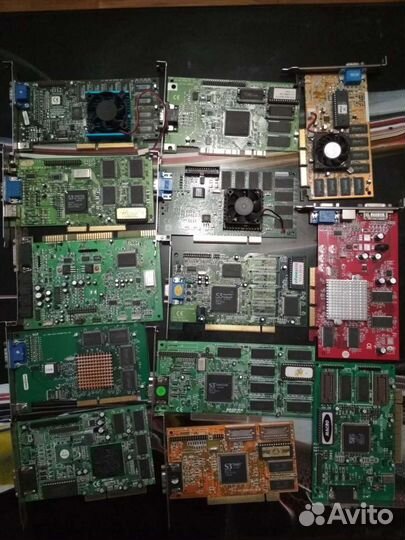 Старинное компьютерное железо для коллекции