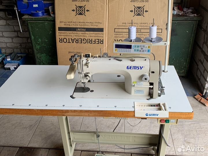 Швейная машина gemsy
