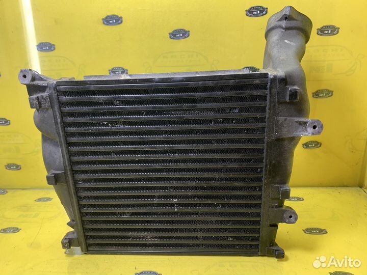 Интеркулер Левый Porsche Cayenne Turbo 957 958