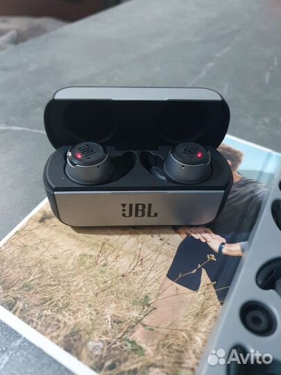 Беспроводные наушники jbl reflect flow