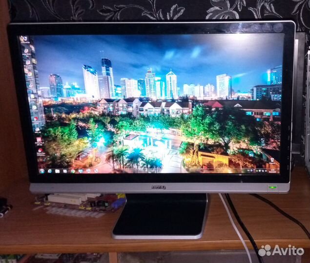 Монитор BenQ E2200hda