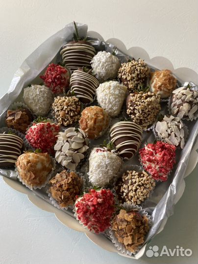 Клубника в шоколаде в наличии