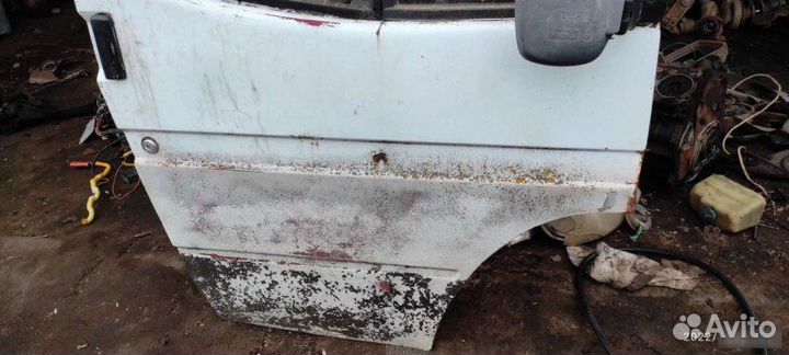 Дверь передняя Ford Transit