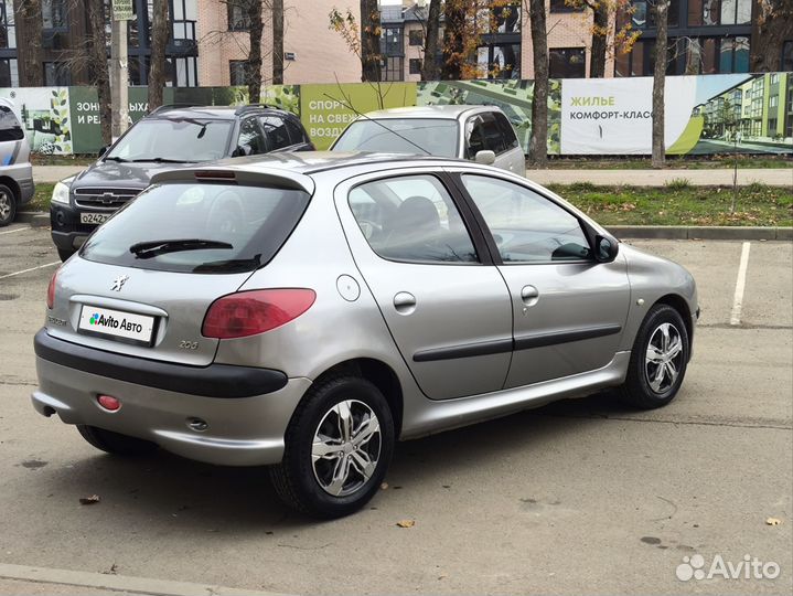 Peugeot 206 1.4 AT, 2005, 240 000 км