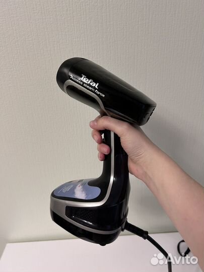 Ручной отпариватель для одежды Tefal