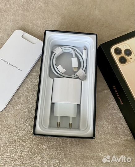 Быстрая зарядка на iPhone 20w Оригинал