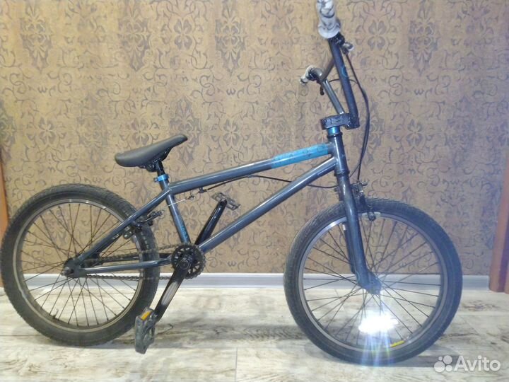 Трюковой велосипед bmx