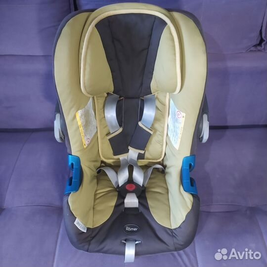 Автолюлька Автокресло Britax с базой isofix