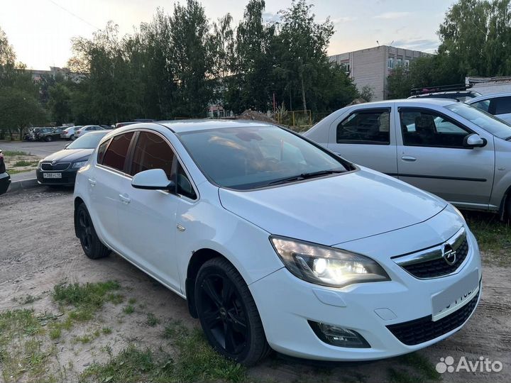 Opel Astra 1.6 AT, 2011, 163 000 км