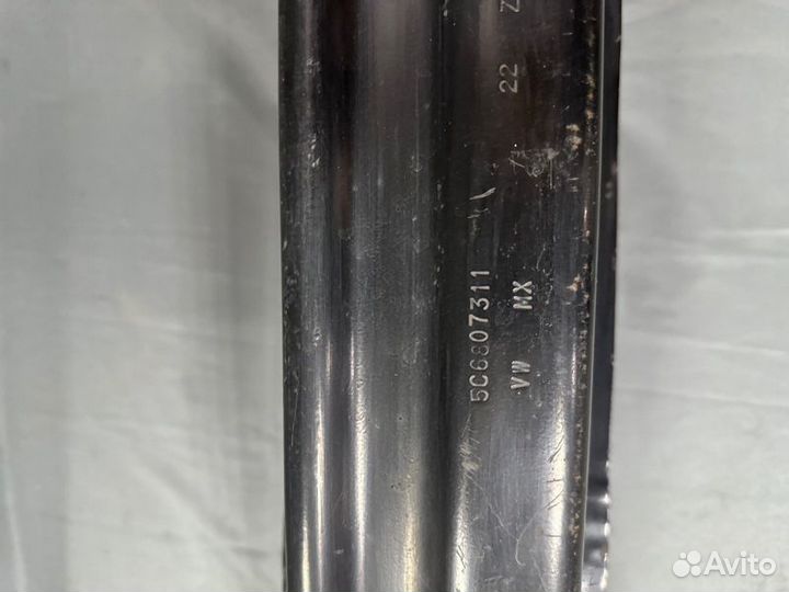 Усилитель бампера задний Volkswagen Jetta 6 2020