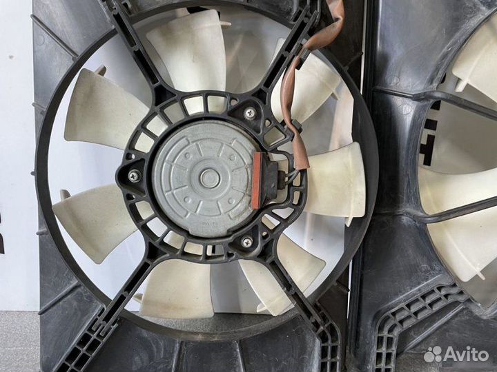 Диффузор радиатора Honda Stepwgn RK1 RK5 RK2 2.0 L