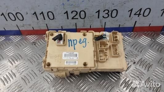 Блок предохранителей toyota corolla verso 2 (1KK17