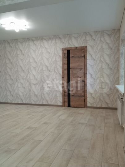 2-к. квартира, 43 м², 2/4 эт.