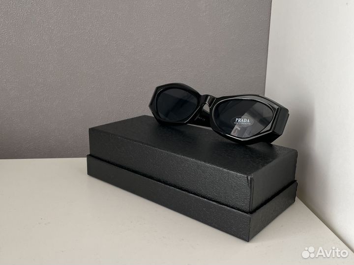 Солнцезащитные очки